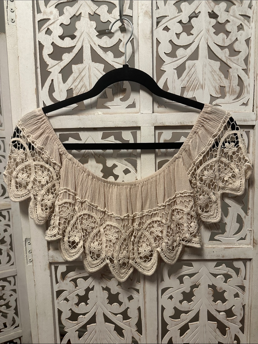 Poetry Cream Off-Shoulder Crochet Trim Crop Top